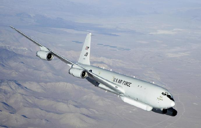 每天认识一件兵器 美国E-8“联合星”战场监视机E-8是诺斯洛普·格鲁曼公司研制