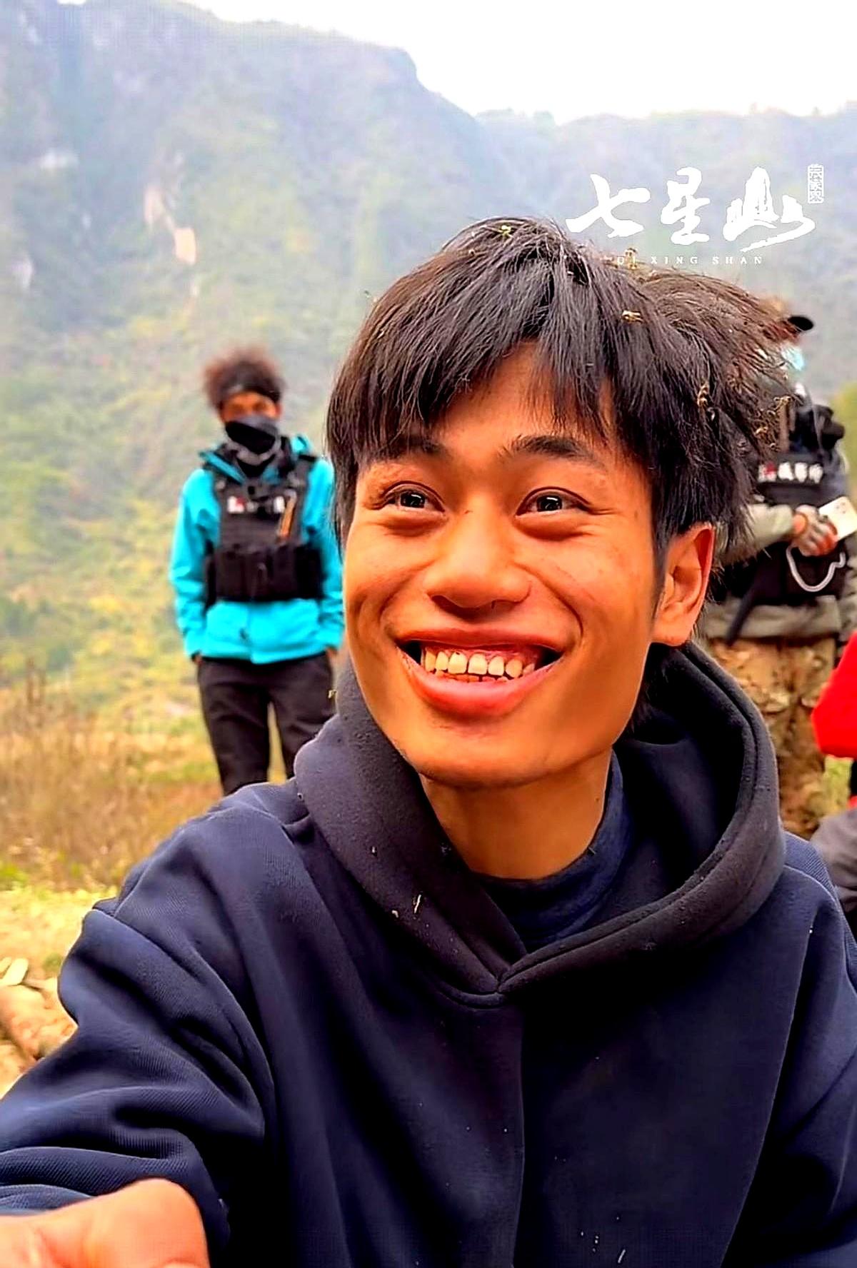 林北退赛时那张脸蜡黄得像张纸，看着真让人心惊肉跳，结果网上反而吵翻了天！
 
