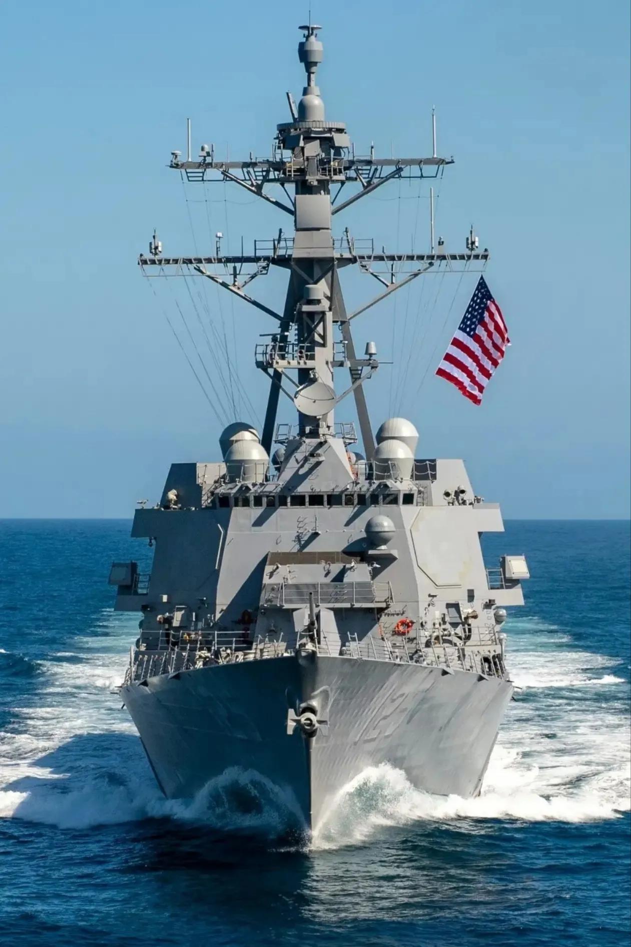 美国最强驱逐舰阿利伯克3首舰交付。这艘造价高达25亿美元的驱逐舰，依然沿用了过时