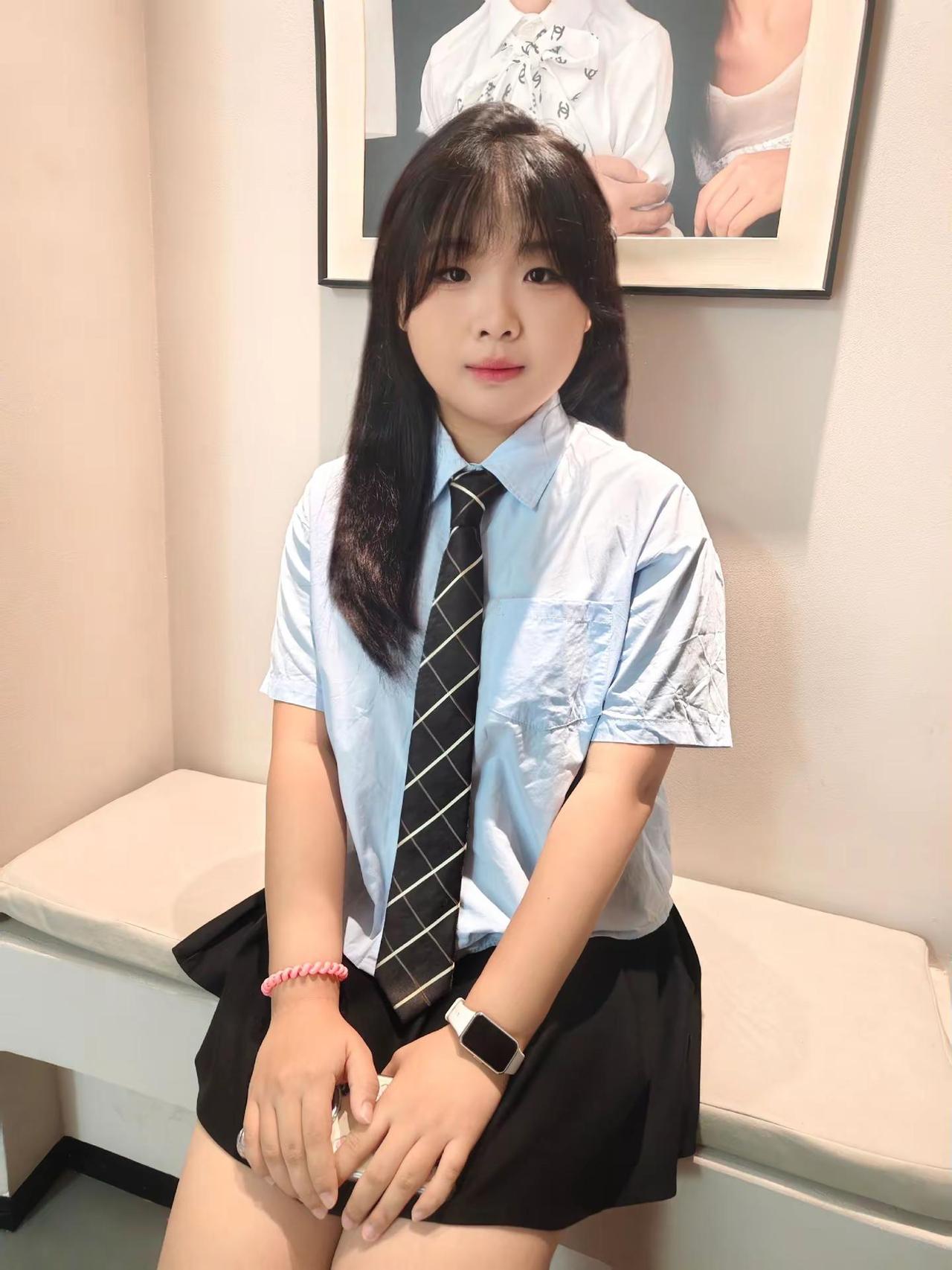 当我眉眼弯弯对你笑的时候 是否在你心里泛起一丝涟漪学院风