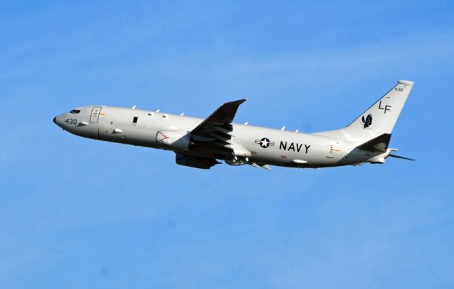 美国一边求着中方买稀土，一边又派P-8A穿越台海，到底咋想的？3月11号，路透社