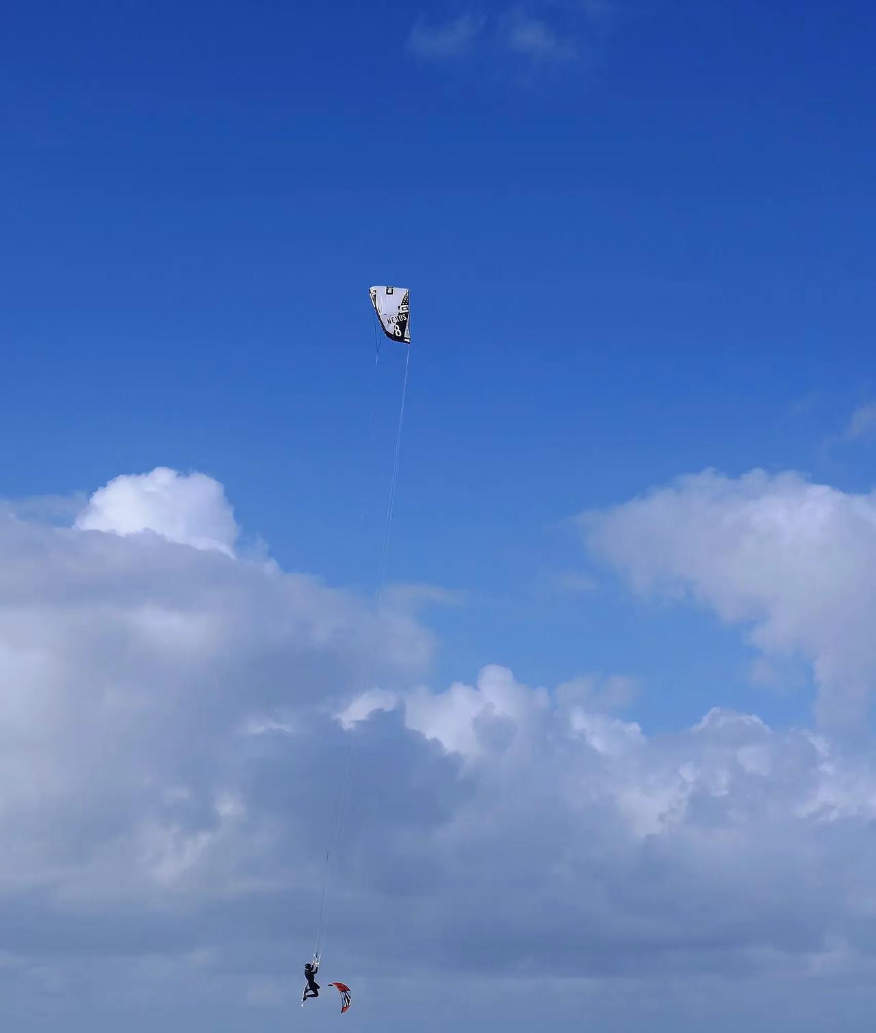 空洞的人！[微风]

晨间阅读《人的自我寻求》

[太阳]生活在一个焦虑时代的少