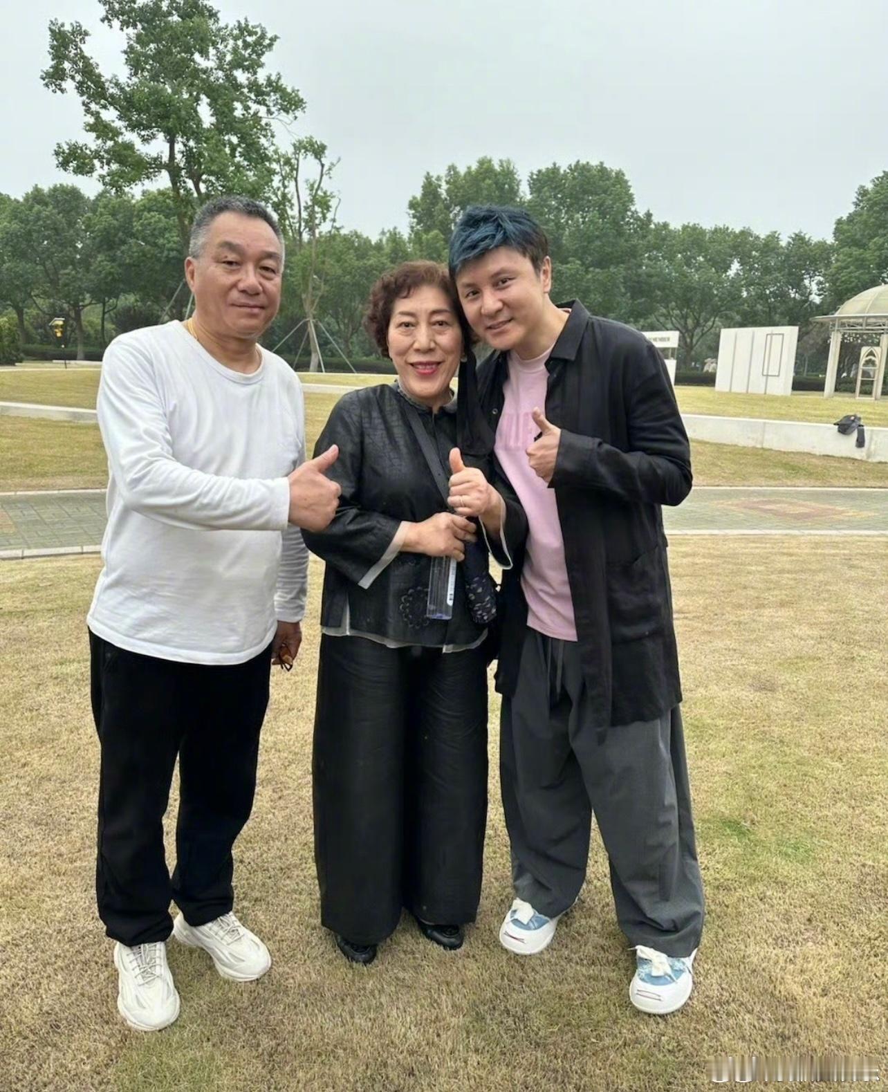 #乔任梁父亲支持朱桢报警#10月31日，有媒体向乔任梁父亲进行求证。乔任梁父亲称