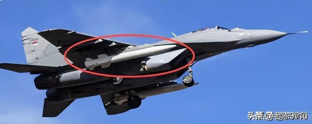 塞尔维亚空军米格-29战机挂载中国CM-400AKG超音速导弹的照片在2026年