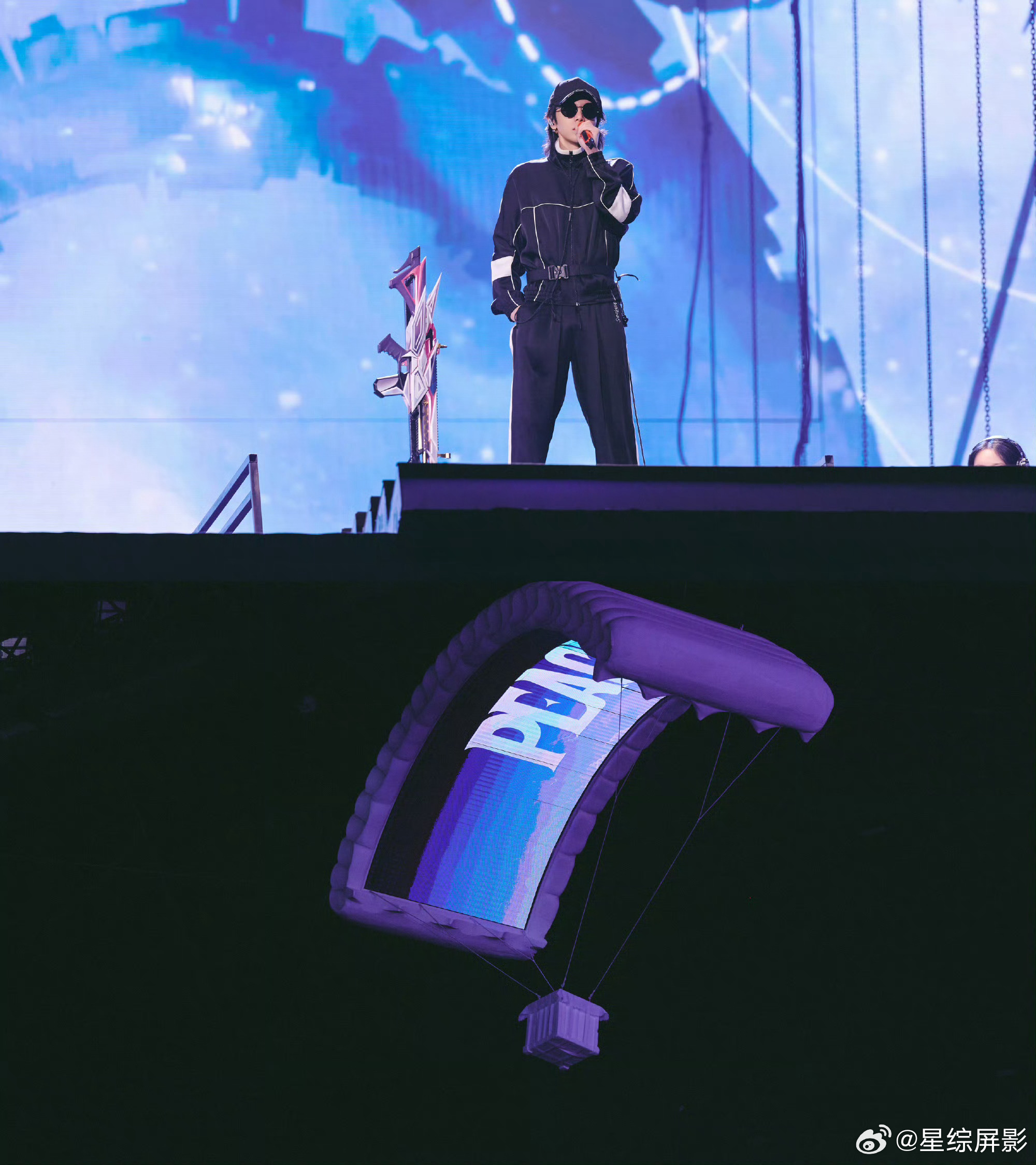 华晨宇演唱会彩排照，好酷 ​​​