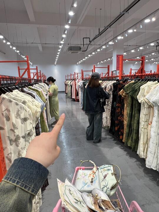 开了开了！！南京首家😭😭……