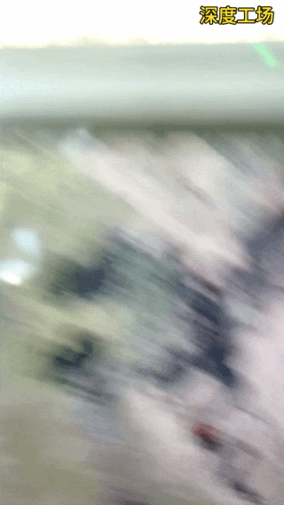 威力惊人！果敢同盟军无人机快速出击，炸弹飞入缅军工事连人带工事都被炸塌。格罗兹尼