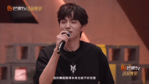 管健嘉晨一把抱起叶润泽管健嘉晨叶润泽双向奔赴了小考结束之后的氛围感直接拉满，管健