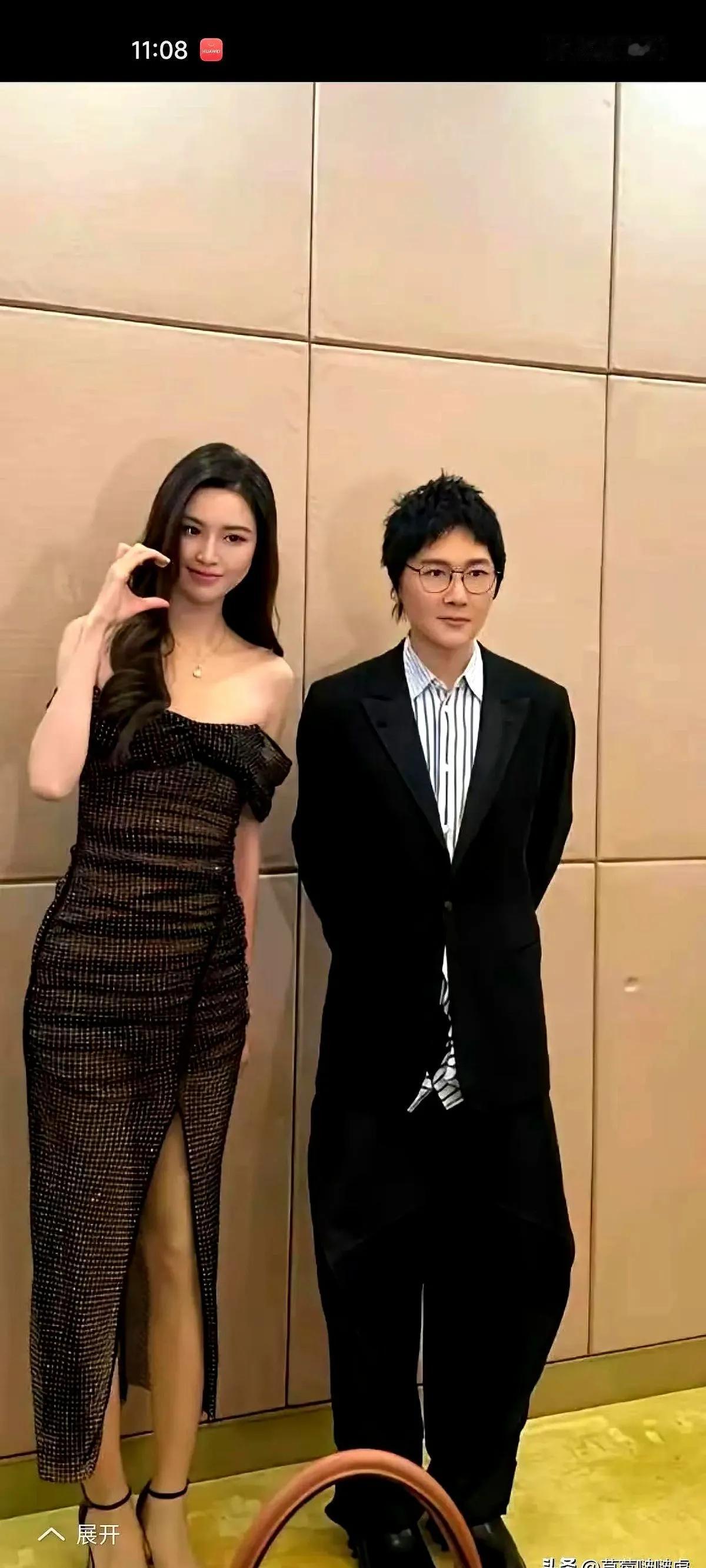 孙楠一露面，弹幕全炸了：这脸颊凹陷眼皮耷拉的模样，哪还有当年的半点影子？最近他在