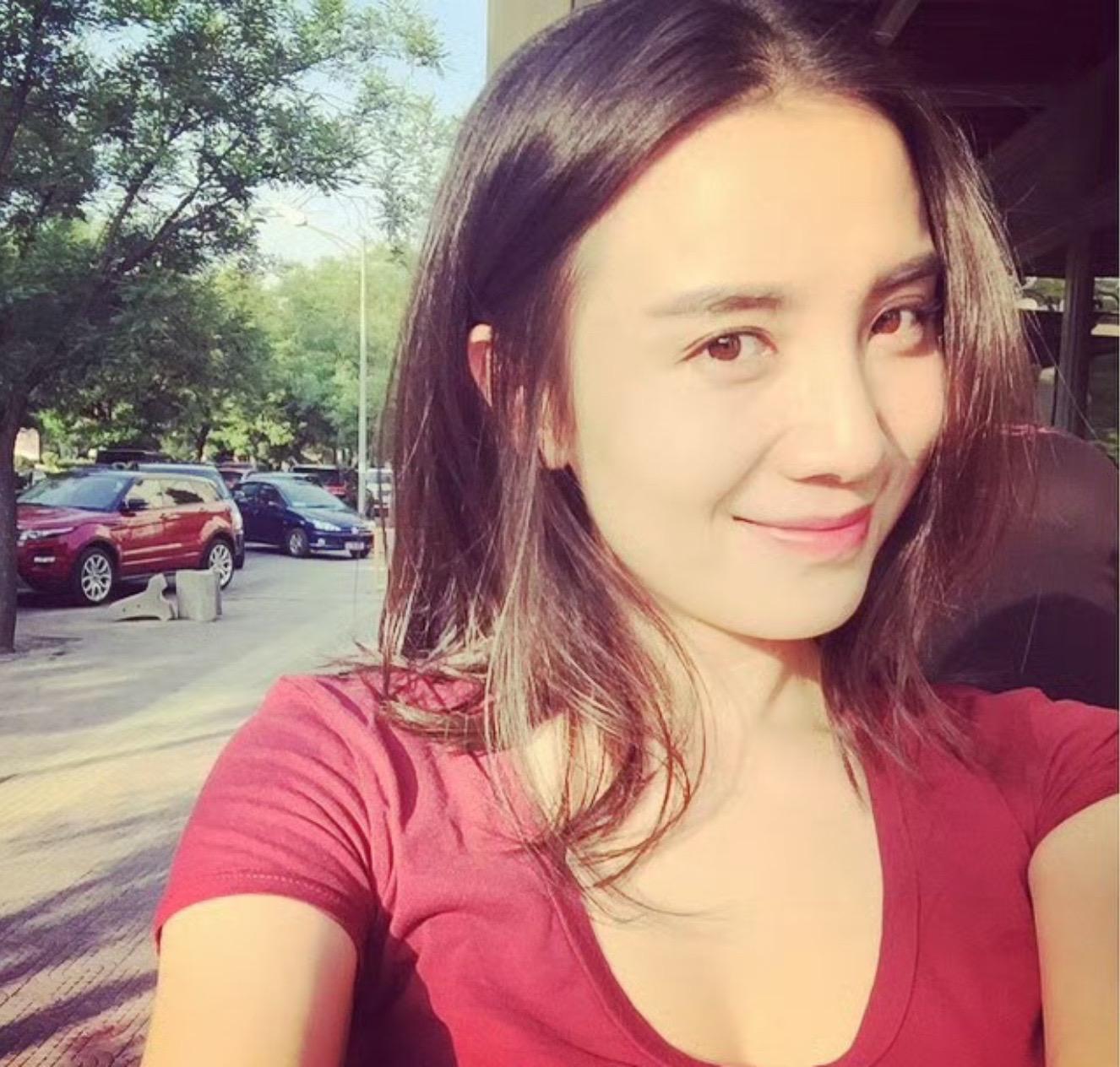 你温柔的唇 致命的眼神。