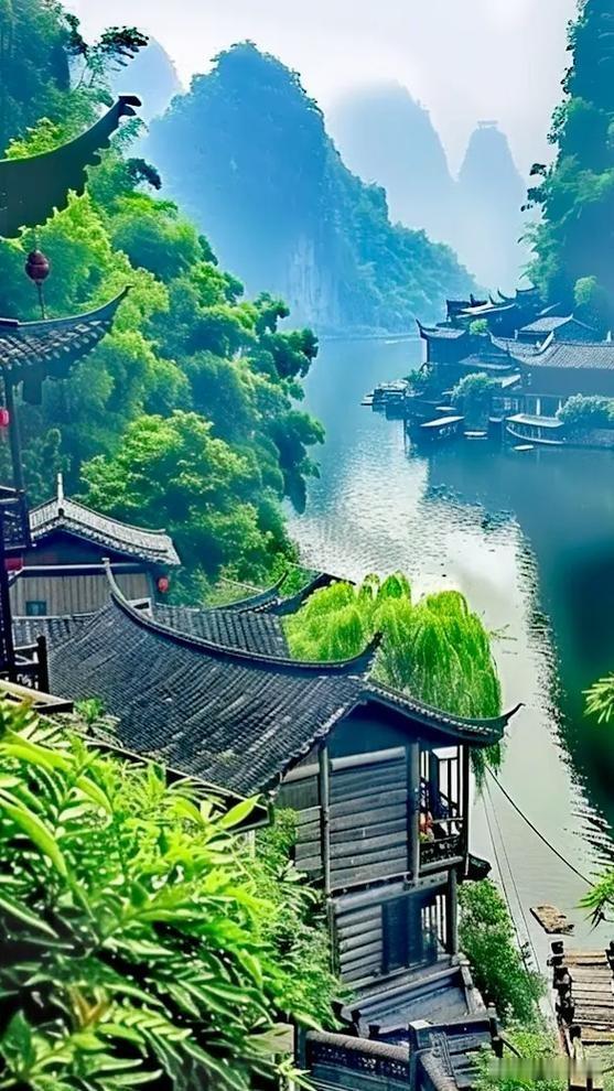 一个研究命理的老先生跟我说过一句话，我记到现在：
“人选行业，比选对象还重要。行