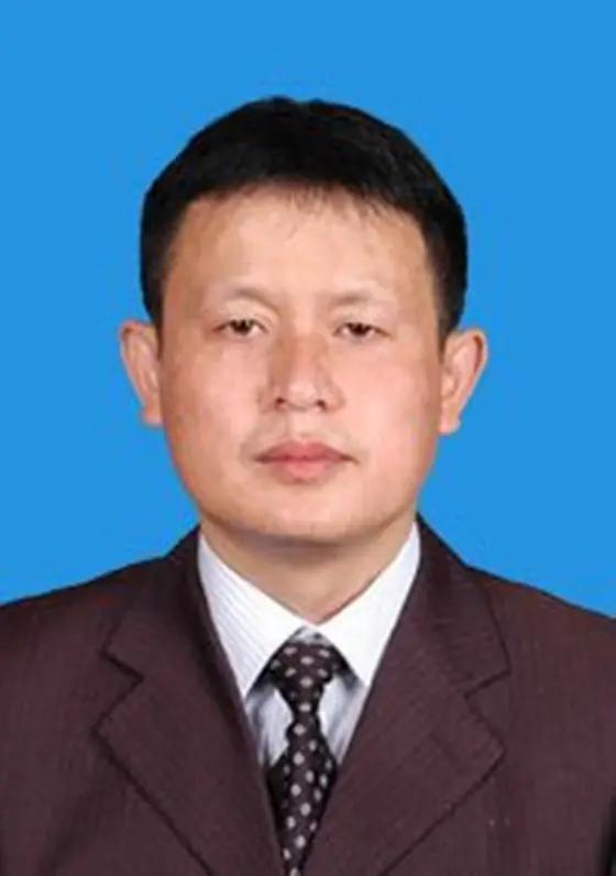 铜仁市，人大副职龙群跃任上官宣喝茶，曾主政松桃县7年半

龙群跃大器晚成，曾在街