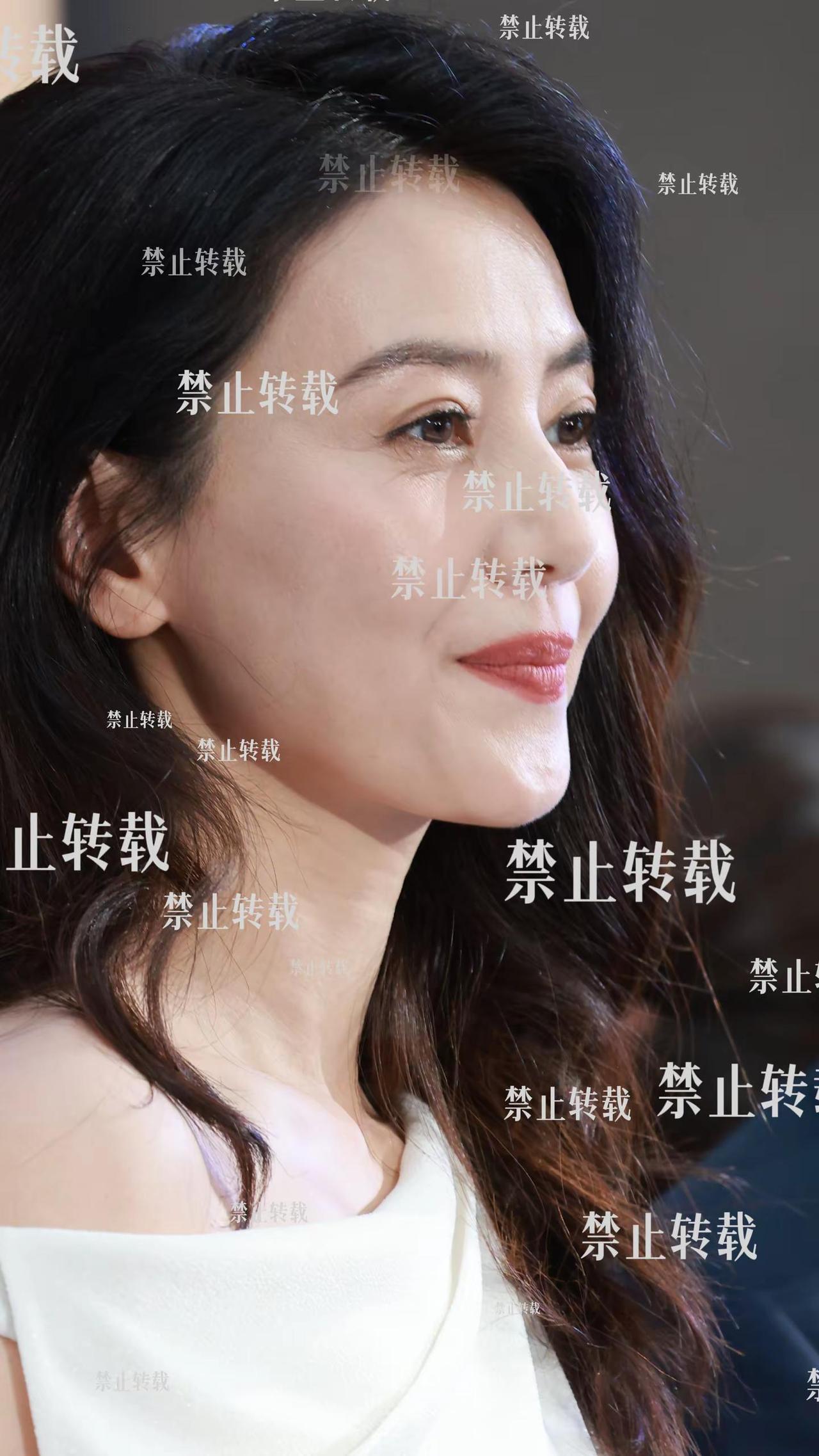 高圆圆北京帅康站台现场，怼脸生图状态很好。多少人的梦中女神呀，太心动了高圆圆 高