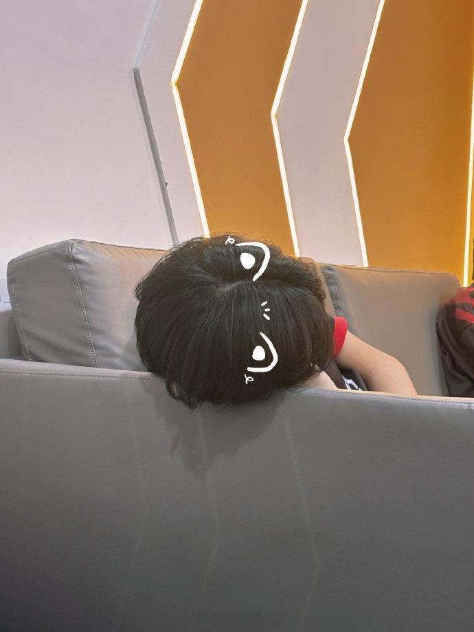 可可爱爱，这是谁的脑袋？有没有人能观察出来呢？竞浪大会 2025pel