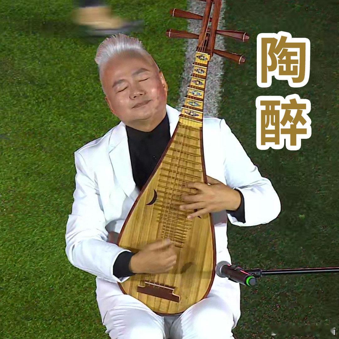 #贵州国潮蹦迪让外国人彻底长见识了#能够感受到这样的蹦迪的氛围感是多么的快乐，而