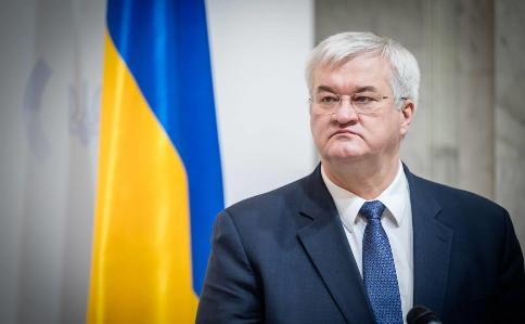 直接关门送客！这种带有羞辱性的访问，中国不要也罢！你名义上是来拜访中国，脚后跟还