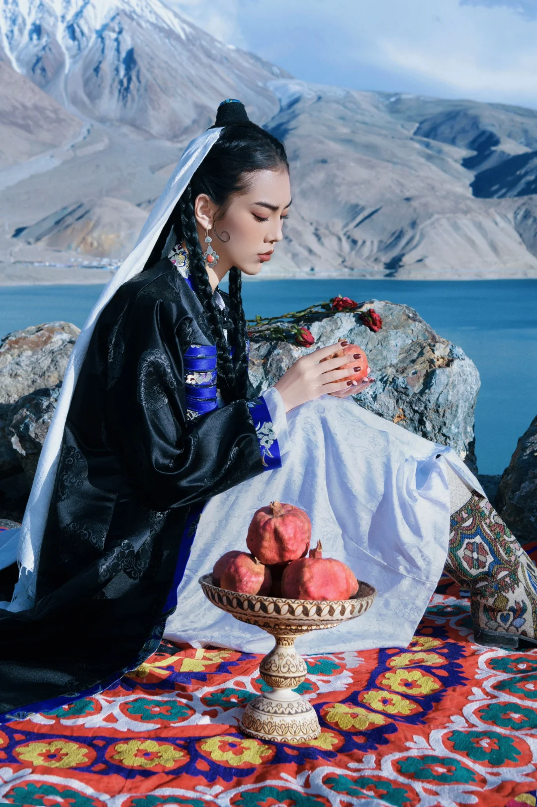 她头上戴的帽子被列入吉尼斯世界纪录～