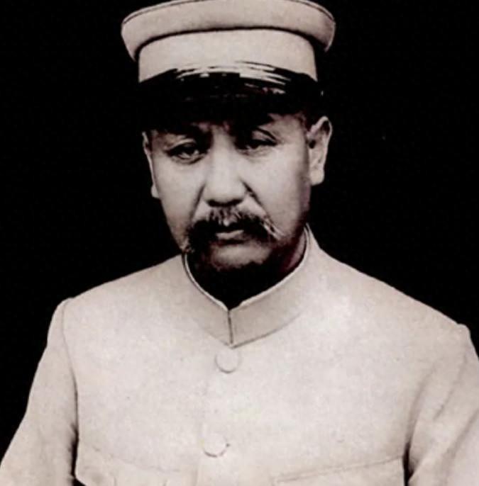 1948年蒋介石建议阎锡山派军队协防太原，阎锡山面对请求为何迟迟没有回应？
19