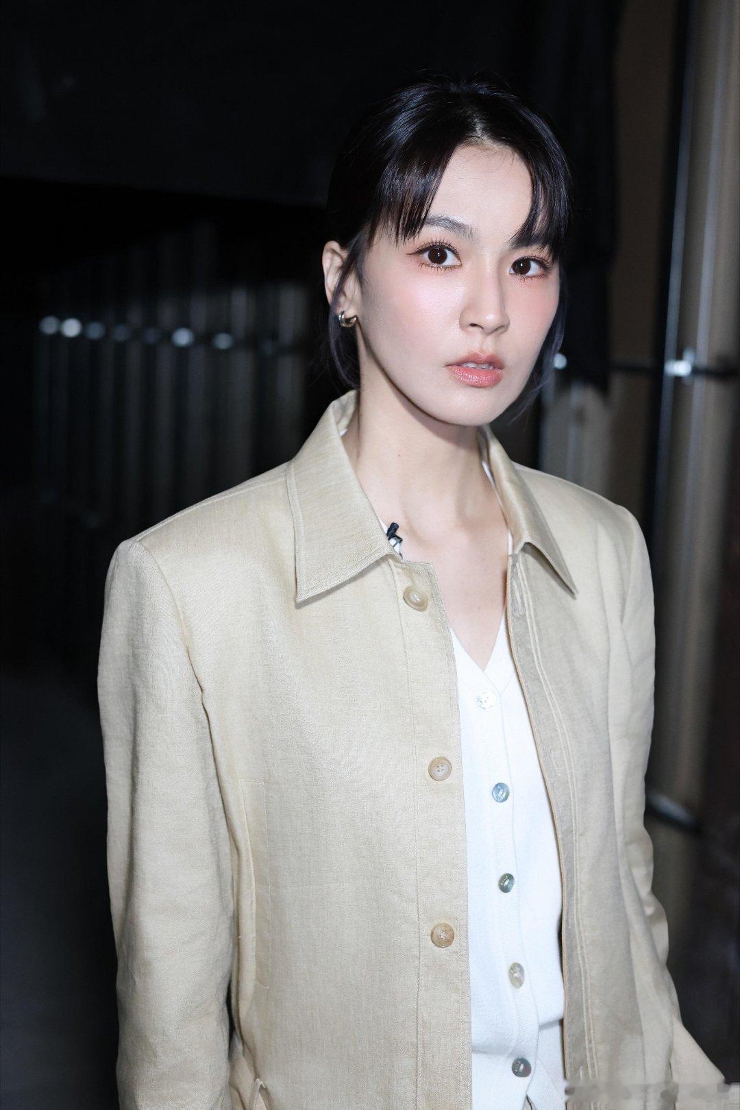 曾沛慈一公结束后喊着要吃火锅曾沛慈也太可爱了吧！一公《一半一半》舞台炸场全员晋级