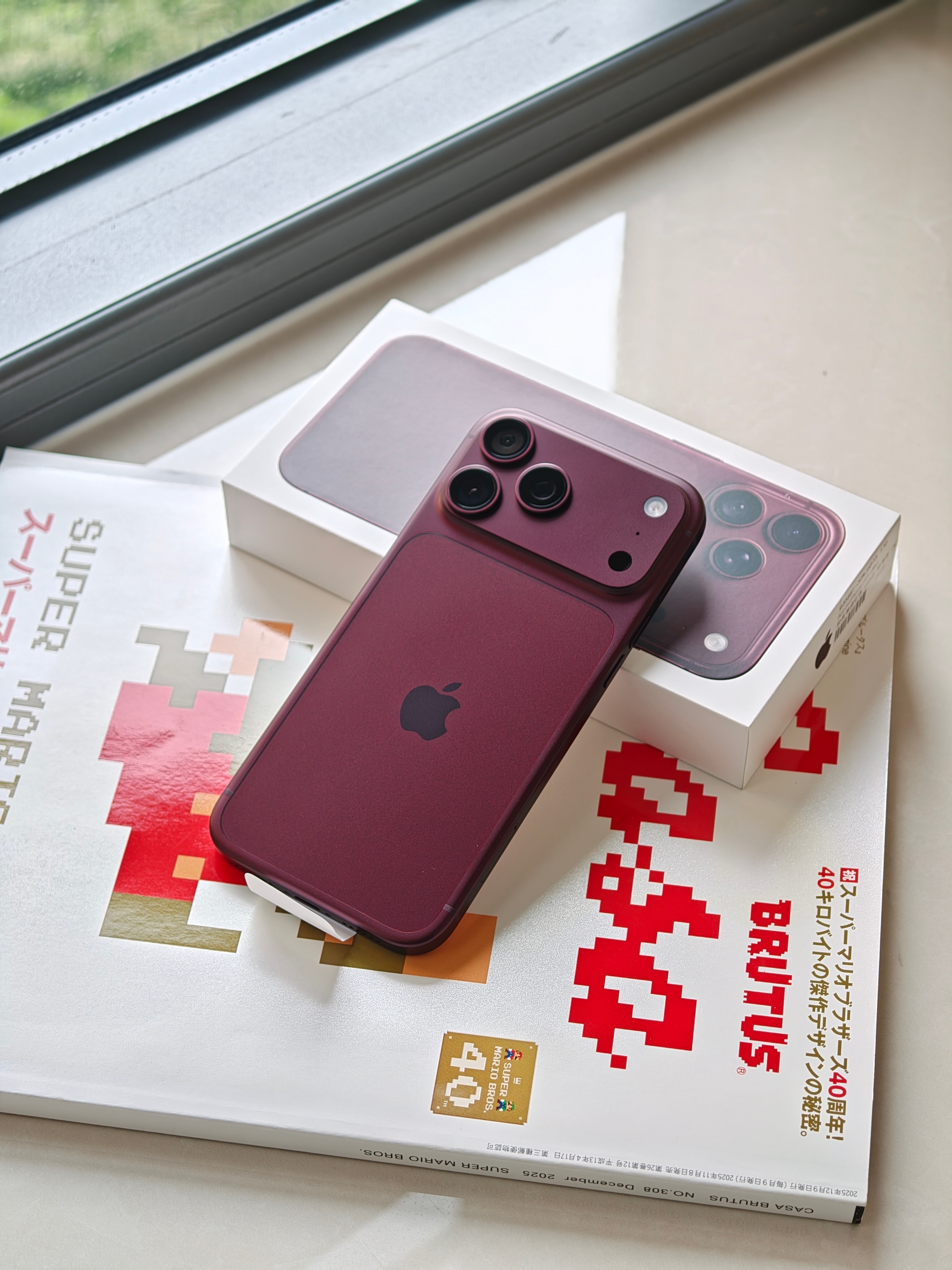 为什么非要抢iPhone首发而且还得是勃艮第酒红色配色的机型，这样别人才会知道你
