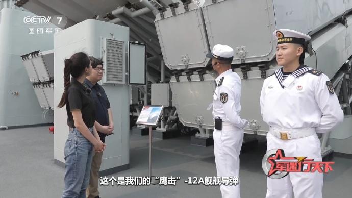 官方认证，舰载版鹰击12射程500公里，这肯定还是打了埋伏的，那么，鹰击18少说