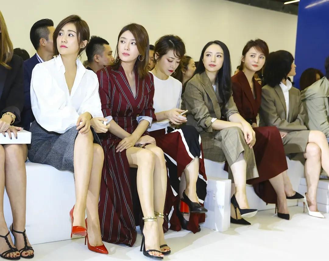 2017年9月12日，在上海外滩沪申画廊举办的IMMINO NAME NO SE