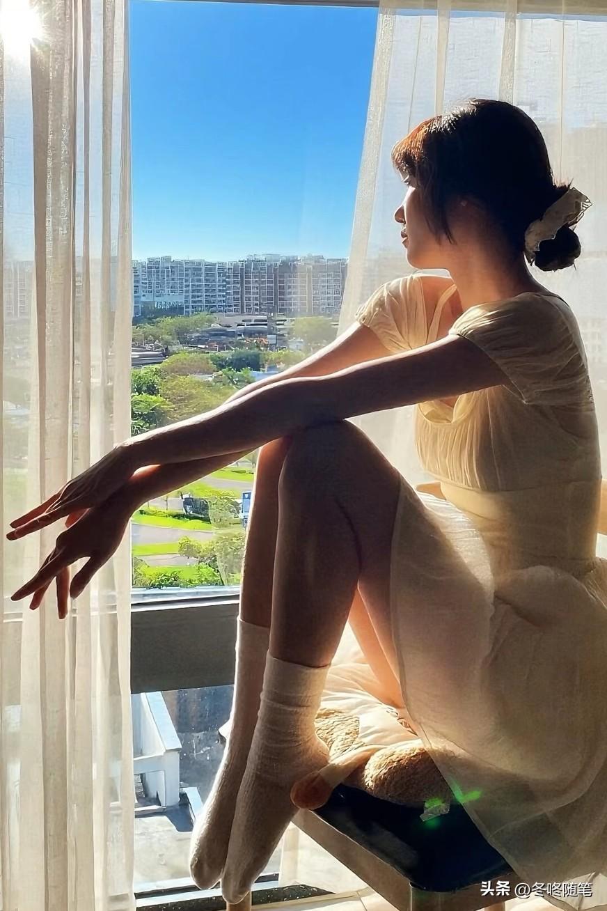 非常喜欢的一段话：
你的执念可以是任何东西，
但不能是人…
房子，车子，票子，