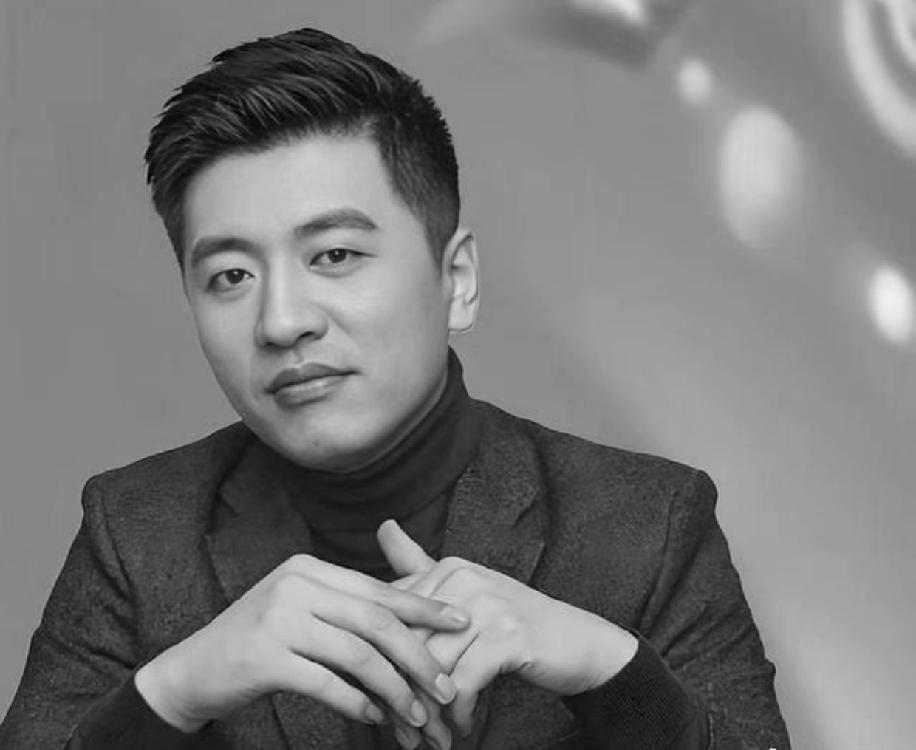 对张雪峰敌意的各种批判嘲讽的其实完全没必要，他揭露出来的东西让寒门学子在志愿填报