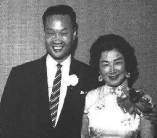 他潜伏美国37年，被捕后面对严酷刑罚，他突然来了一句：能不能给我个塑料袋我想吐，