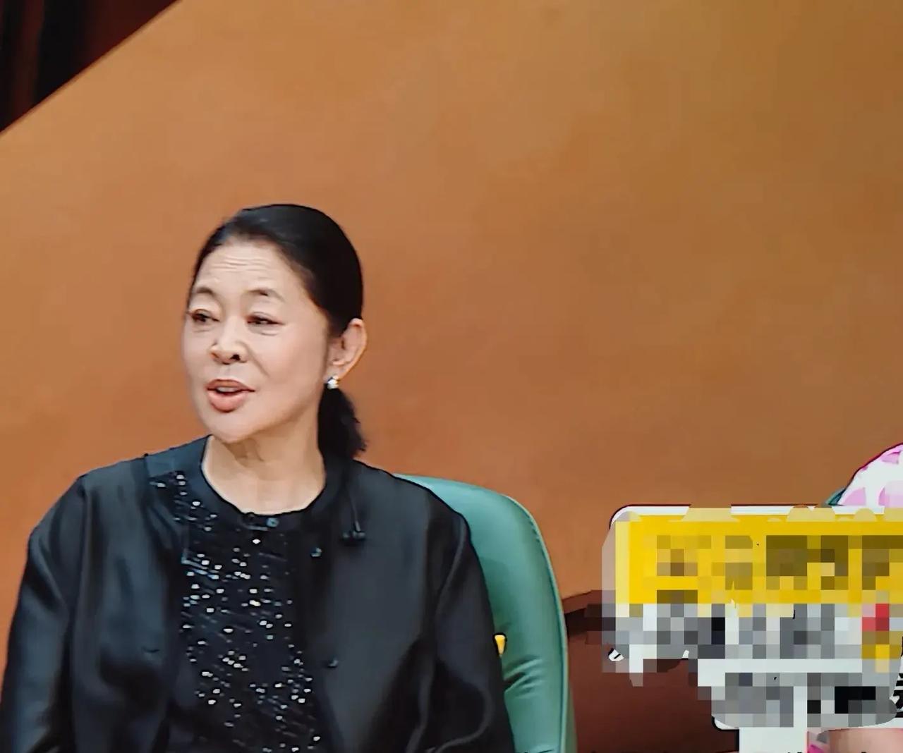 很多人听到冉莹颖说，自己和邹市明在10年里三次跑去民政局，第一反应都差不多，原来