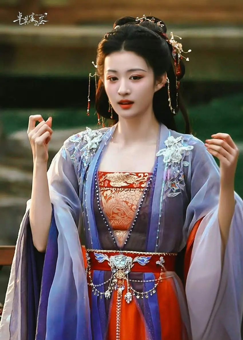 各家站姐镜头下的王楚然，王楚然就该这样美美出圈 ​​​