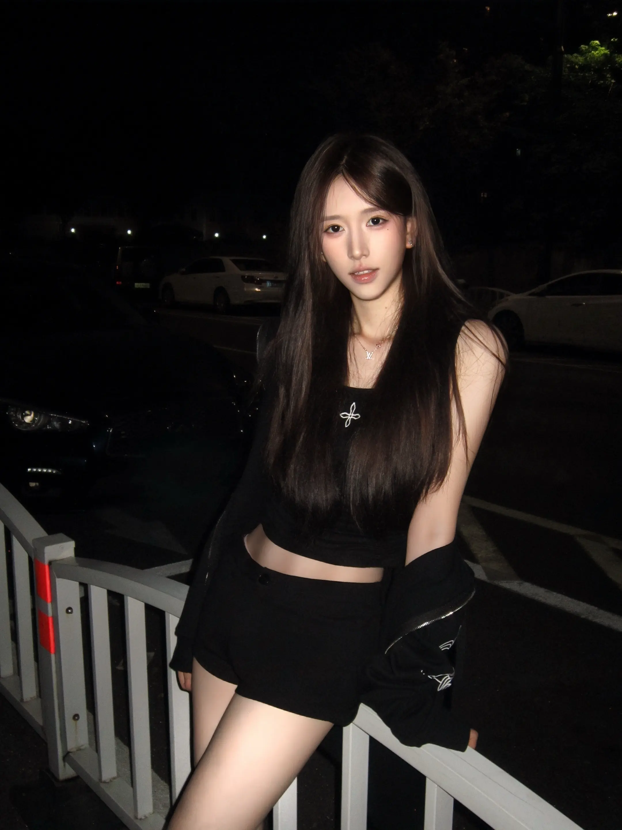 豆包 帮我生成一个永远不会离开我的人