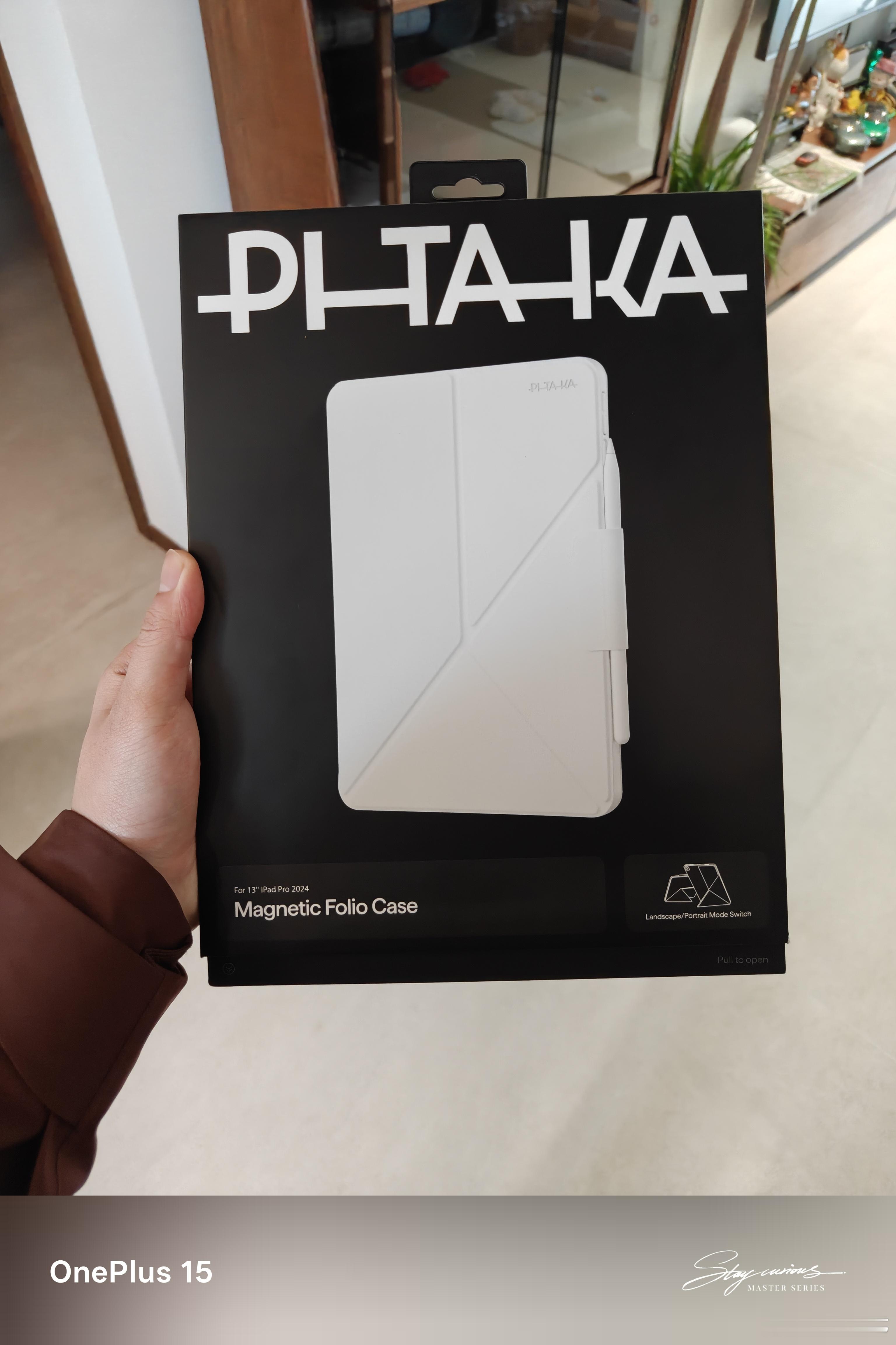 双11唯一买的东西到了，iPad Pro 13寸的支架套。双11的优惠幅度一年不