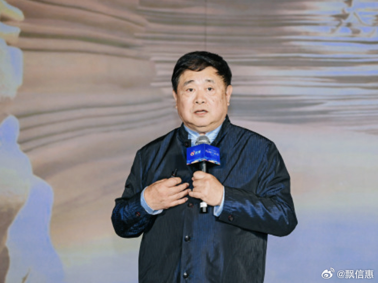 这位看门大爷曾管186万件国宝单霁翔谈一年数万应届生报考故宫文遗云图真的很佩服单