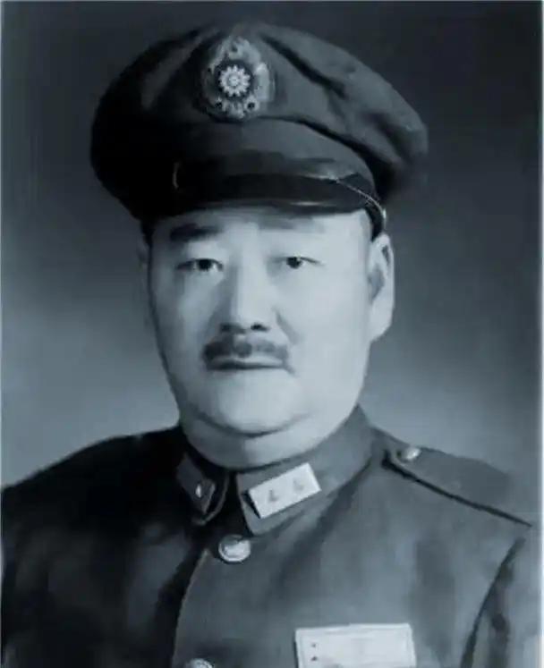 1950年3月，躲在香港的国民党上将刘峙，在得知老蒋复职后，发去贺电，老蒋看到电