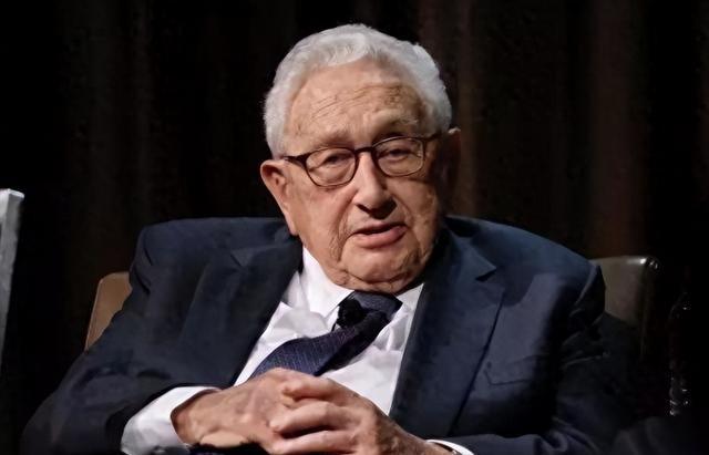 基辛格坦言：如果爆发核战争，中国可能只有5个地方可以躲避危险

核战争这个词听起