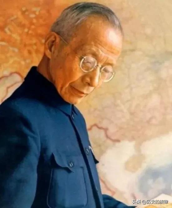 同学当众诅咒他活不过20岁，立下荒唐赌约，最后结局狠狠打脸
 
1905年，天资