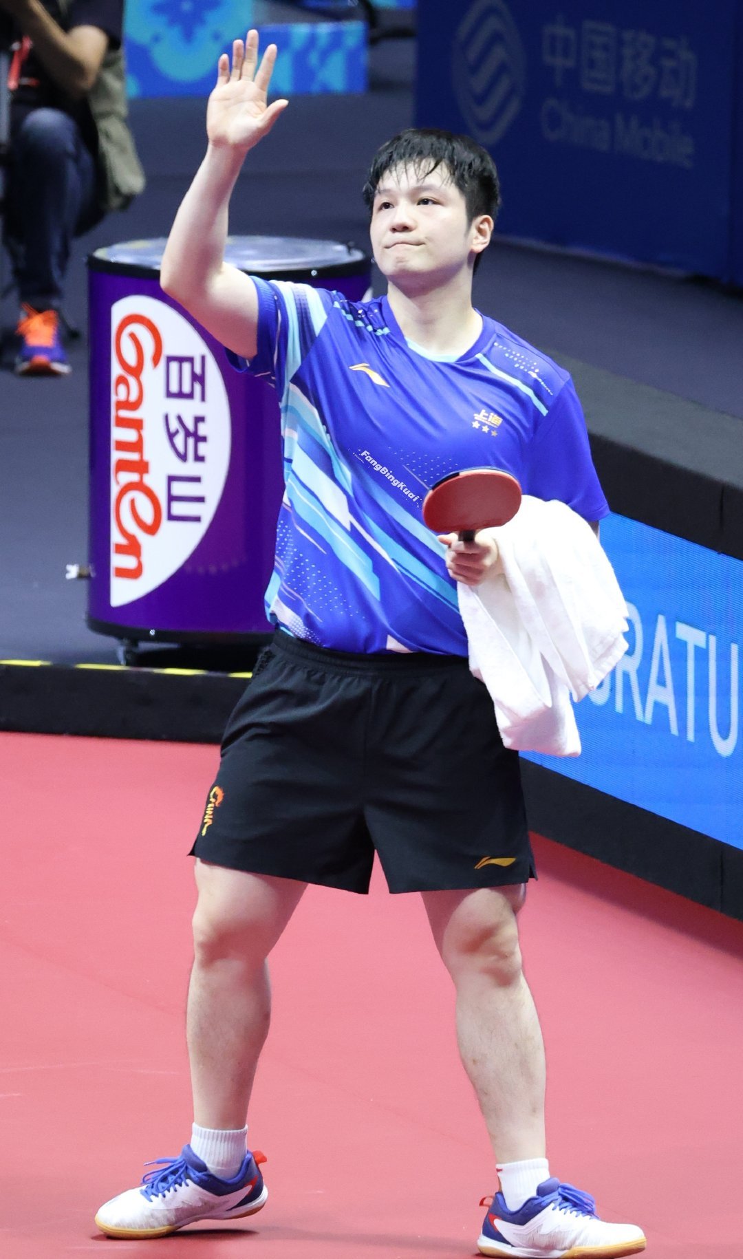 太精彩了！在刚刚结束的十五运乒乓球男单半决赛中，樊振东和王楚钦展开巅峰对决，两人