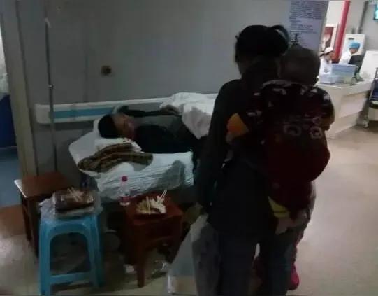浙江一家五口一氧化碳中毒，围炉煮茶需警惕

近日，浙江省立同德医院翠苑院区急诊接
