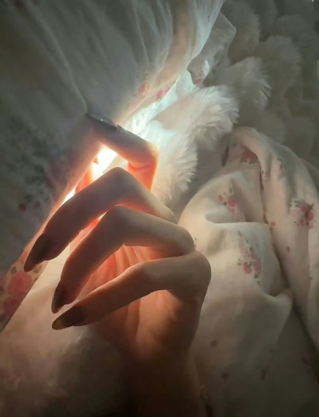 异地恋只会让我更加疯狂 