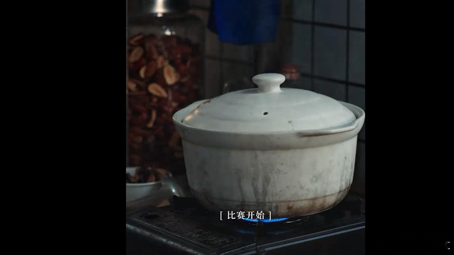 20年专业跑步生涯的贯彻始终，三起三伏的坚韧不拔。广东人苏炳添在田径赛场的传奇种