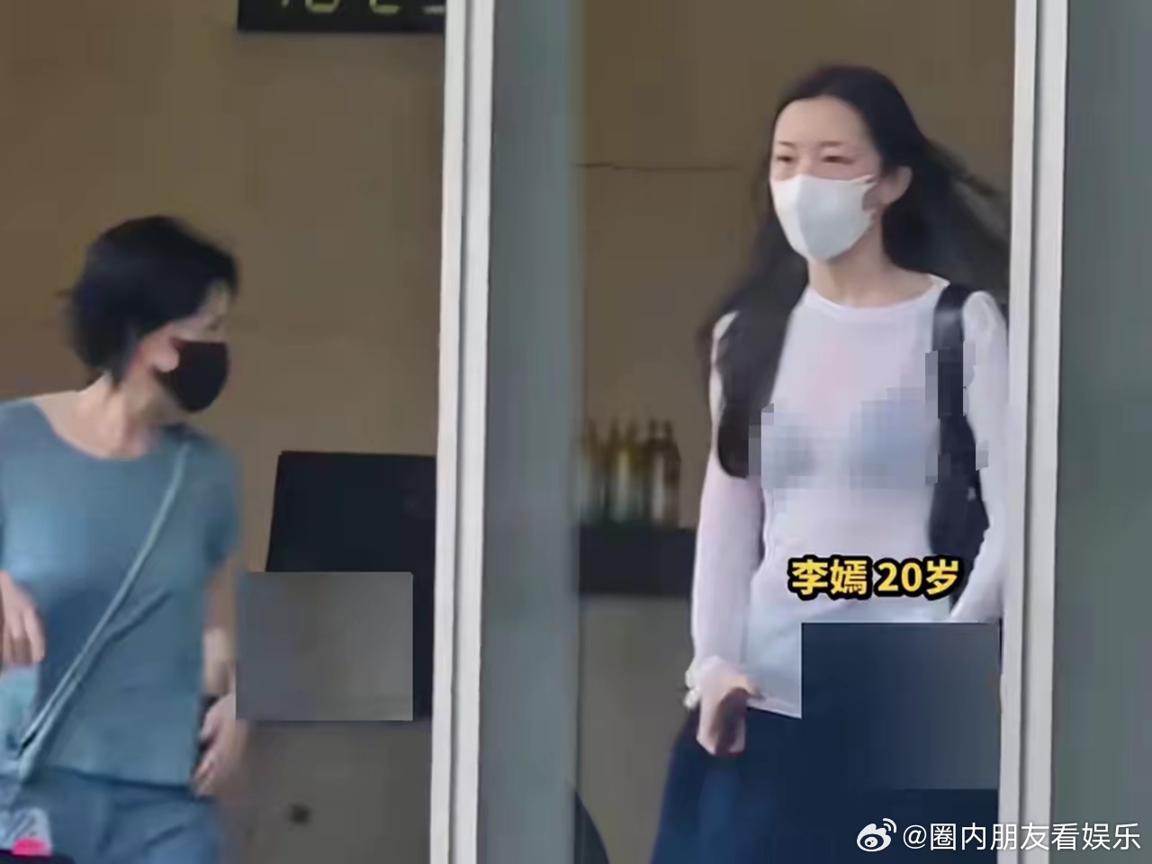 我终于感觉到了，大明星王菲的“卑/微”，不是对她现任男友谢霆锋，而是对她的女儿李