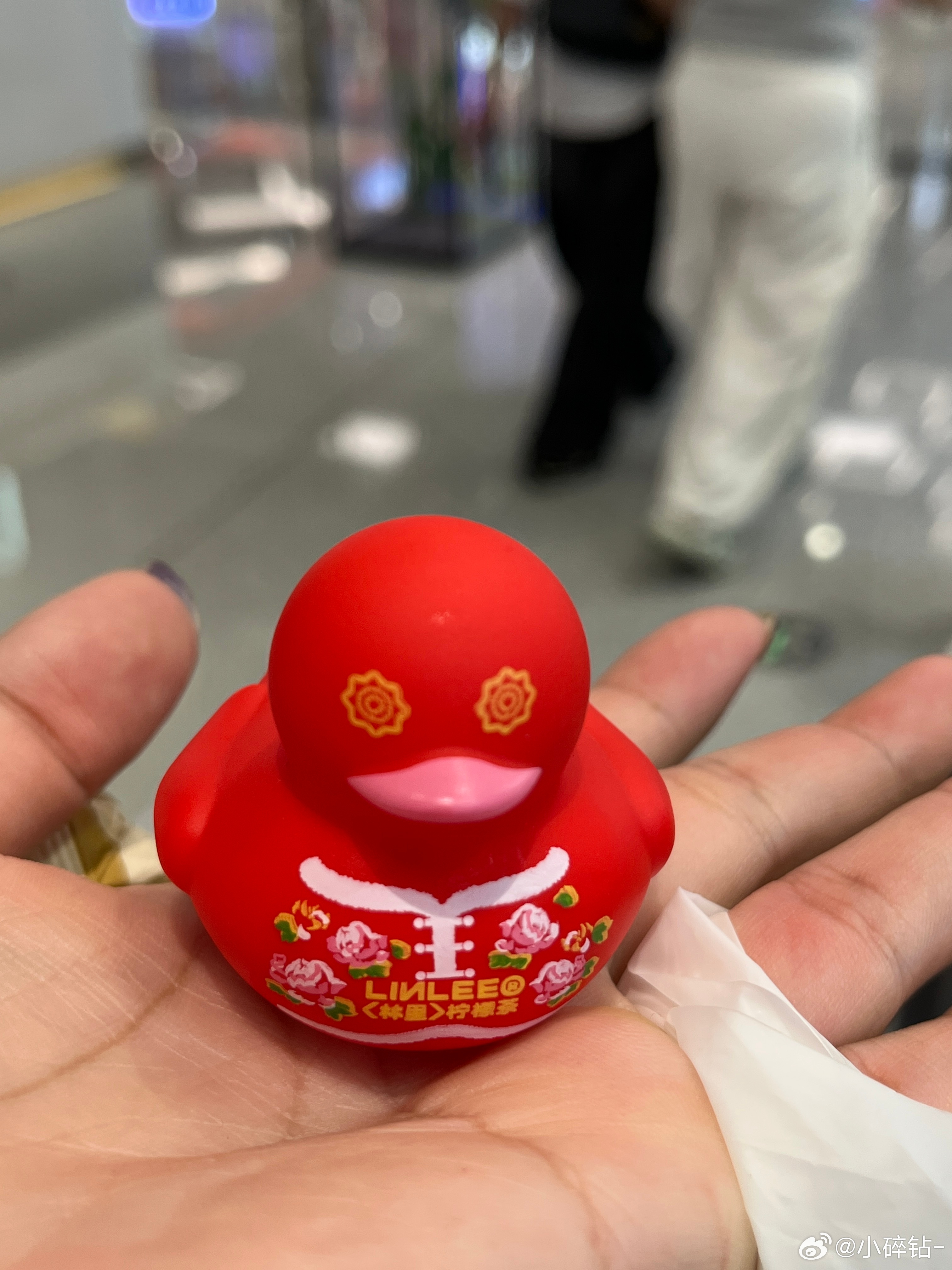 好丑哈哈哈哈 ​​​