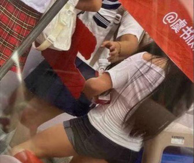 小十六们就是不要脸，给你了吗你就拿