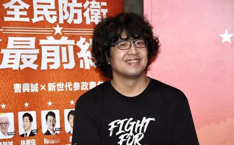 大陆为何要拿沈伯洋开刀，看看他的罪状就一清二楚了。
首先是他的身份，他是台湾省台