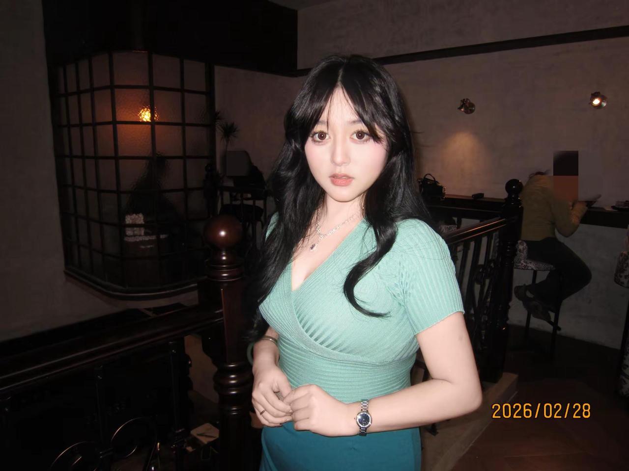 一个人再怎么痛苦也比随便找个丑货发朋友圈官宣好