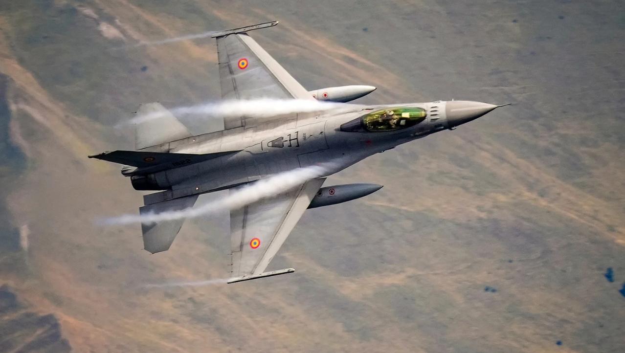 乌军确认一架F-16战机坠毁，飞行员弹射逃生
 
 
 
乌克兰军方通报一架F-