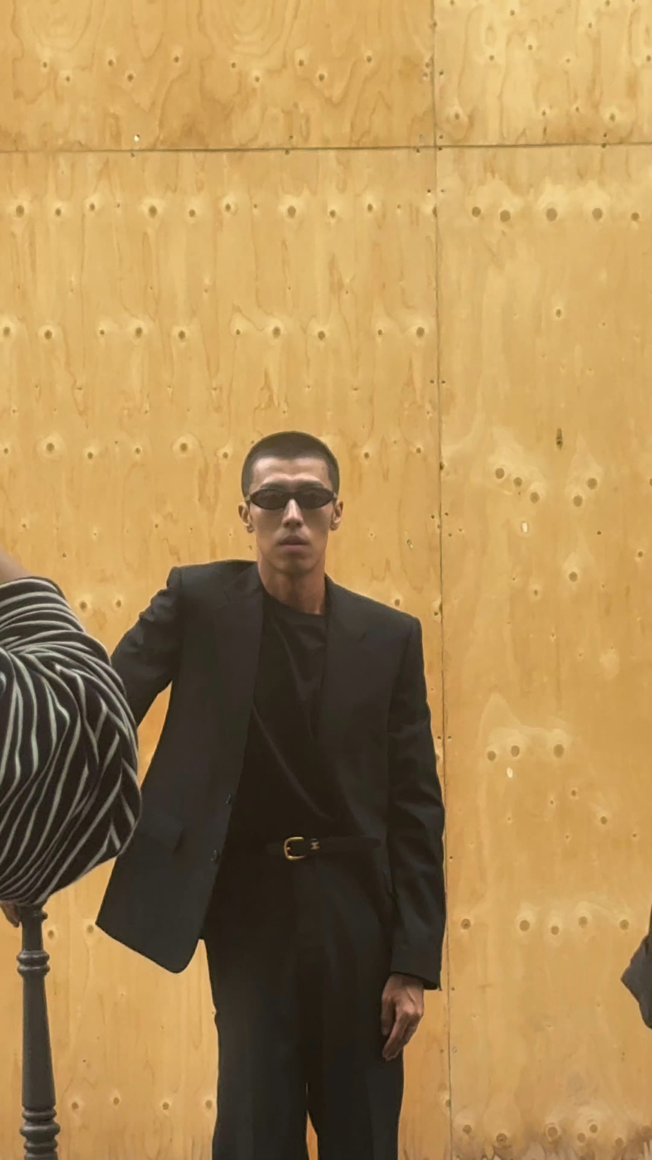周游巴黎时装周巴黎男装周 作为CELINE2027春夏男装秀中国唯一受邀男星，周