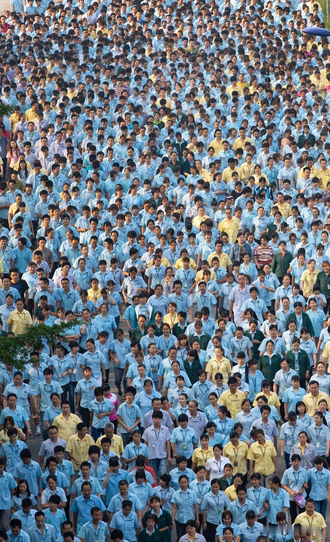 工作真不分贵贱吗？等领退休金那天就懂了：说这话的人拿8000，听话干到底的拿20