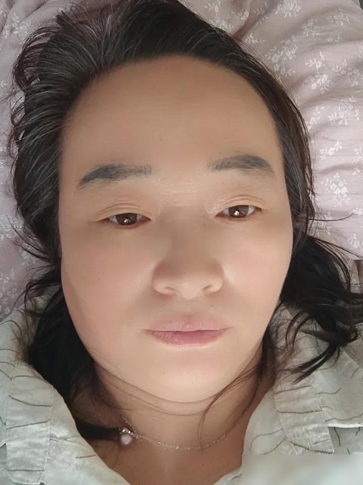 真的很烦我自己，活到五十多岁了，一点存款都没有，并且年轻时也没有给自己买社保，现